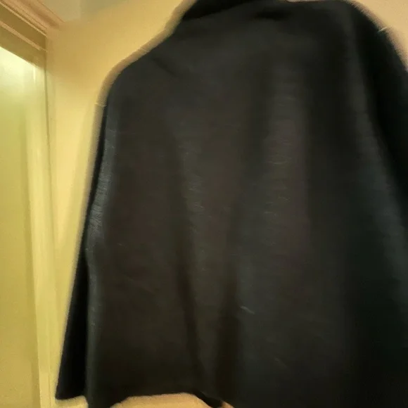 Ladies blue fuzzy jacket - Picture 3 of 4